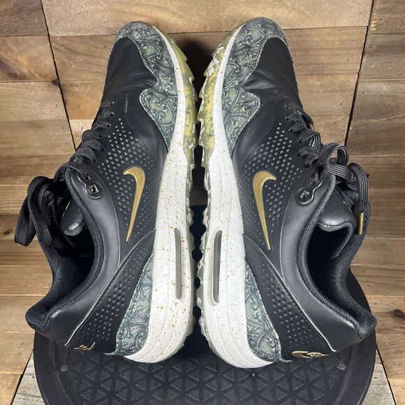 Nike Black and Gold Athletic Shoes - Picture 11 of 12